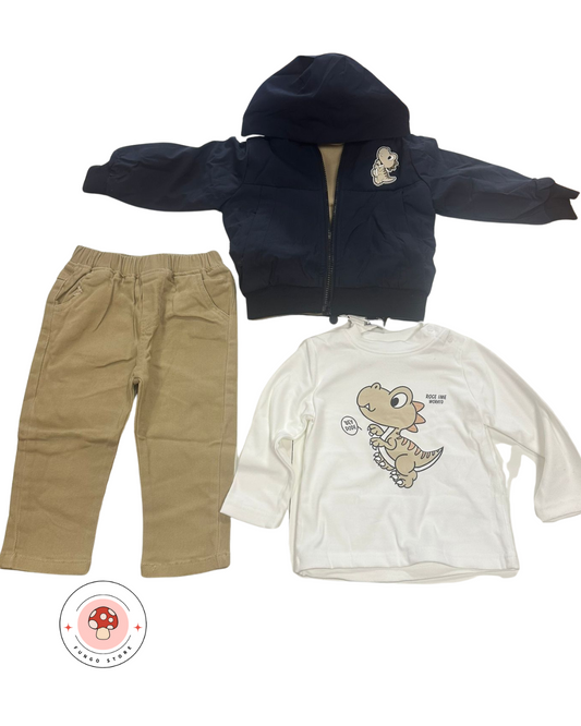 Un outfit casual e grintoso con simpatico dinosauro